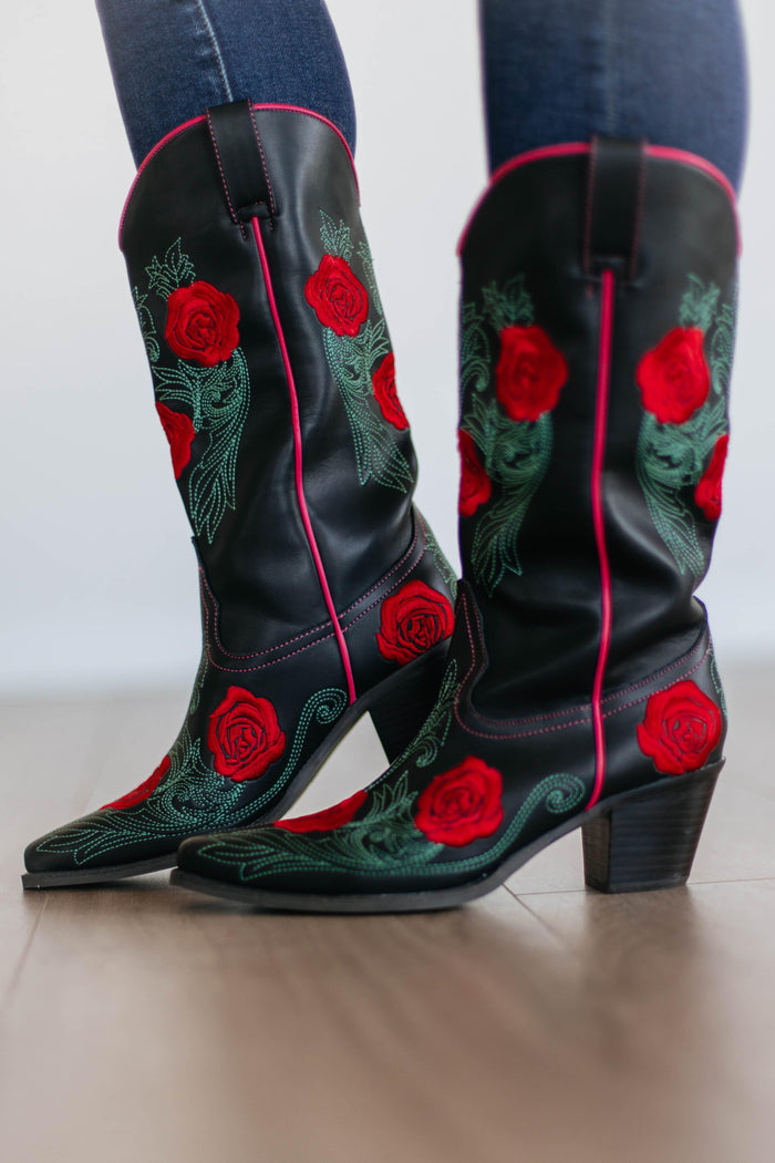 Center Stage Cowgirl Boots - Black