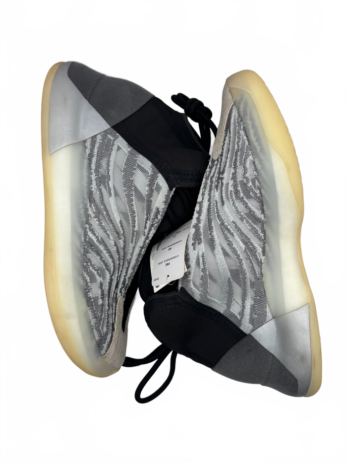 adidas Yeezy QNTM (Lifestyle Model)